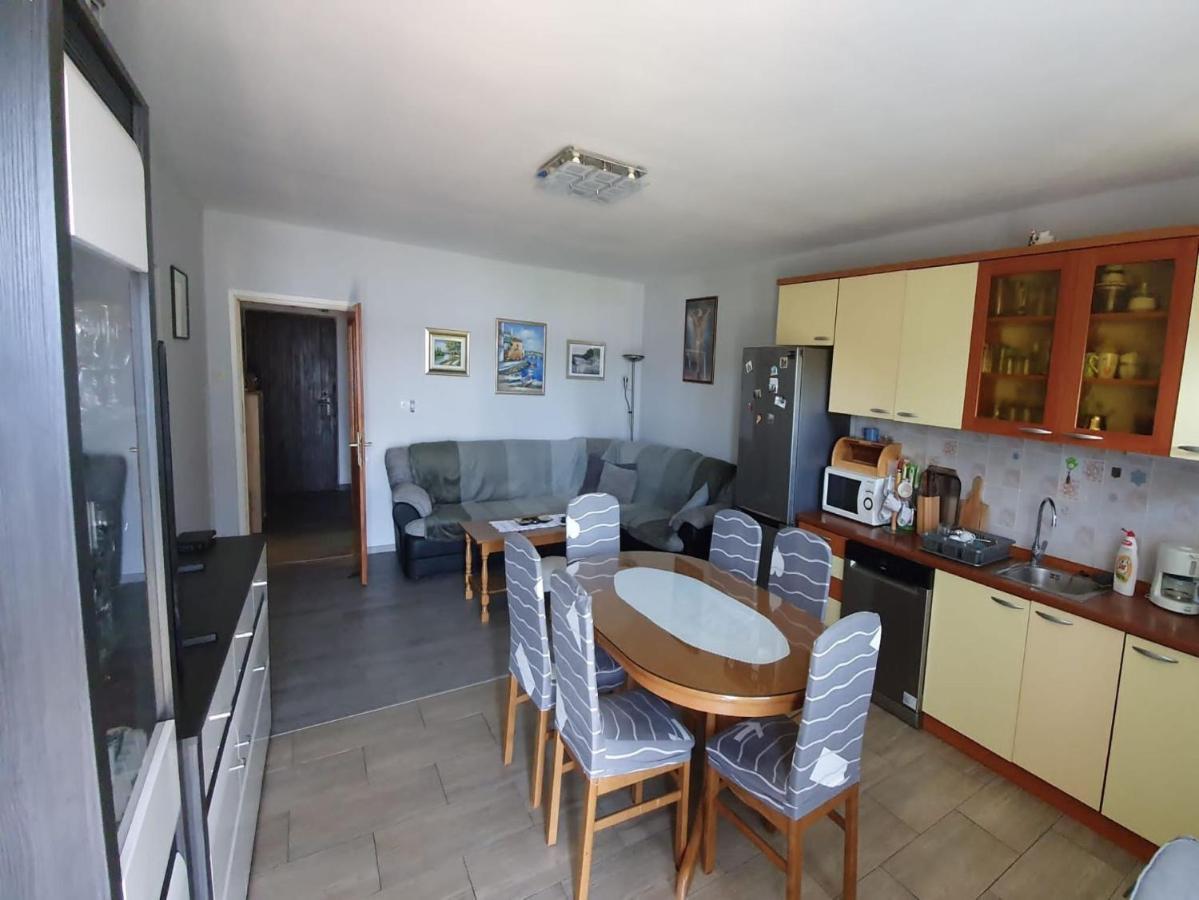 Apartment Miro คาชเตลา ภายนอก รูปภาพ